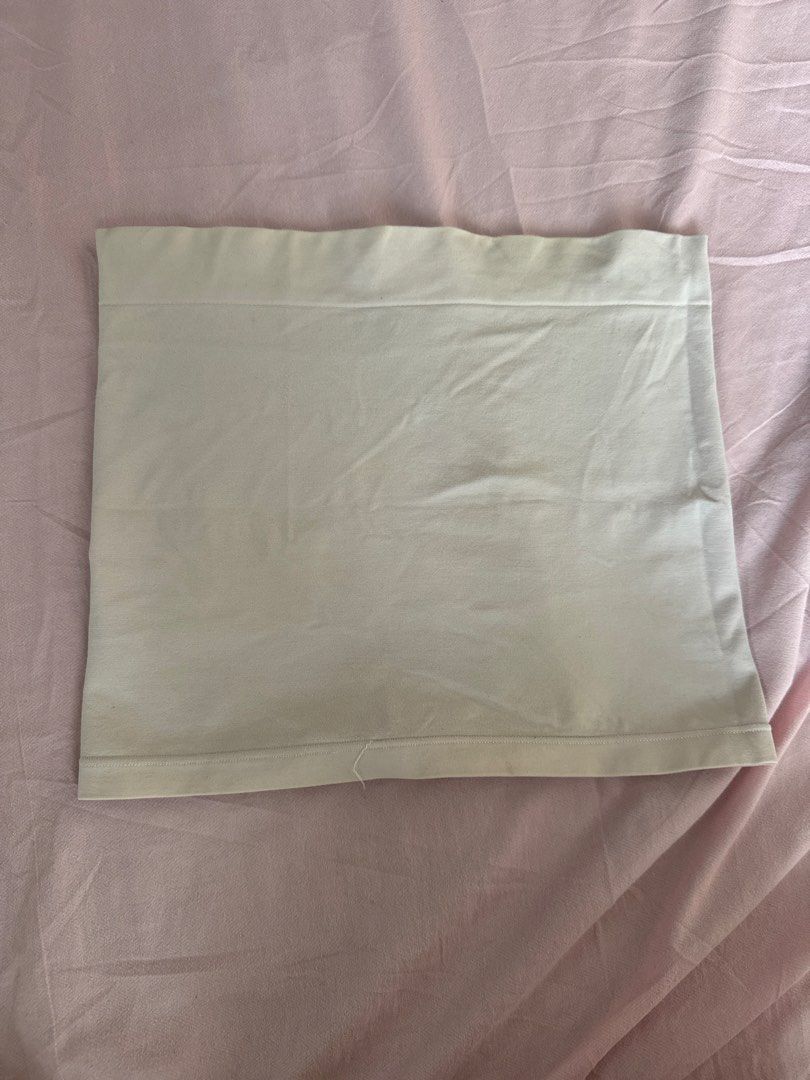 Be band Lightweight Maternity Band S/M (Category: Maternity wear) located in Manila. Submitted by aimelamode (Listing ID 1432867062, Image 1). Description: - Be band maternity band - Size: S/M - Color: Off White - Provides gentle support during pregnancy - Made of soft, stretchy material.