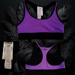 (Category: ) located in . Submitted by aithriftcloset (Listing ID 1432861893, Image 1). Description: .