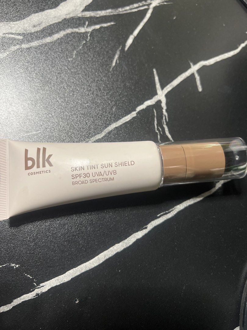 Blk Cosmetics Skin Tint Sun Shield SPF30 (Category: Face Care) located in Manila. Submitted by fiafernandez00 (Listing ID 1432937083, Image 1). Description: Blk Cosmetics Skin Tint Sun Shield SPF 30 offers lightweight, oil-free coverage with broad-spectrum UVA/UVB protection. In shade “Oat,” it blends naturally for a smooth finish and comes with a handy brush applicator for easy use anytime..