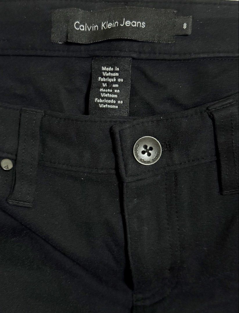 Calvin Klein Jeans - Black (Original) (Category: Jeans) located in Taguig. Submitted by cathtorre21 (Listing ID 1432843762, Image 1). Description: - Original Black Calvin Klein Jeans - Size 8 - Button closure with Calvin Klein logo - Classic straight-leg fit - Calvin Klein logo stitching on back pockets - Made in Vietnam.