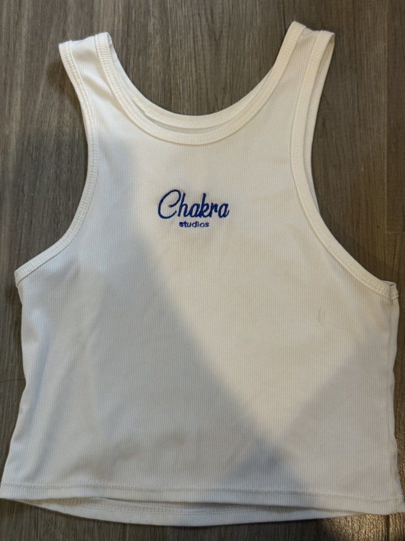 Chakra Studios White Tank Top (Category: Sleeveless) located in San Fernando. Submitted by shppingaddictcart (Listing ID 1432900000, Image 2). Description: rfs: own too much white tops.