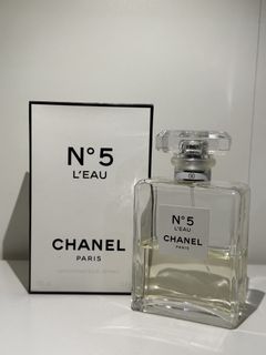 (Category: ) located in . Submitted by hipcloset (Listing ID 1432963127, Image 1). Description: .