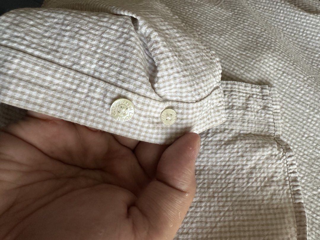 Chaps Ralph Lauren Short Sleeves- Size L (Category: Tshirts & Polo Shirts ) located in Tanza. Submitted by matty199 (Listing ID 1432877808, Image 3). Description: - Chaps Ralph Lauren shirt - Size: L 24x30 inches - Fabric: Textured, light-colored - Style: Button-down with collar - Material: 100% cotton - Condition: Good as new.