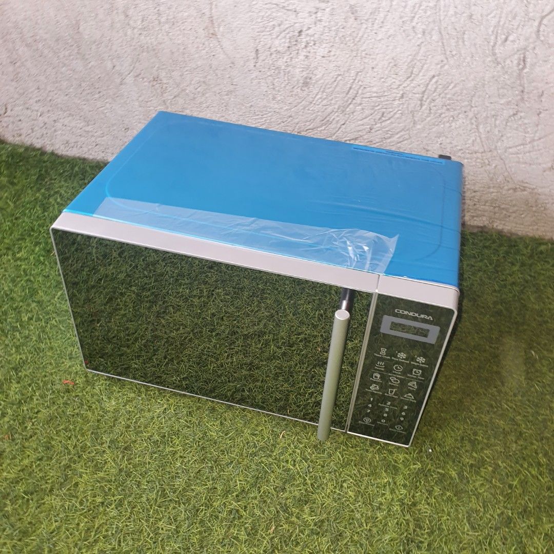 Condura 20l digital microwave oven (Category: Cookers) located in Manila. Submitted by john-trade (Listing ID 1432926940, Image 3). Description: This is available as long as this is posted/visible listing. You may message me with the answer to the following questions once you are fully decided to purchase, should you need further thinking and canvassing you may just save the listing for future reference. 1. Will you be personally picking it up or