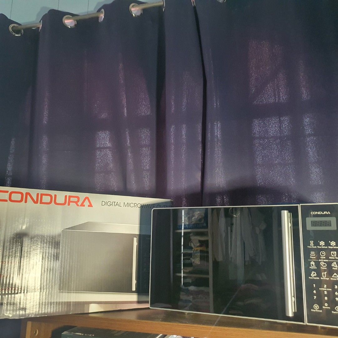 Condura digital microwave oven 20l (Category: Cookers) located in Manila. Submitted by bargain-master (Listing ID 1432928580, Image 2). Description: This is available as long as this is posted/visible listing. You may message me with the answer to the following questions once you are fully decided to purchase, should you need further thinking and canvassing you may just save the listing for future reference. 1. Will you be personally picking it u