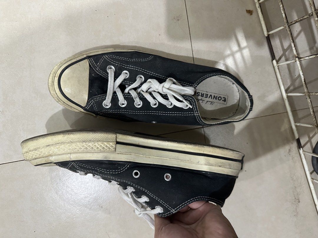 Converse 70s (Category: Sneakers) located in Lucena. Submitted by deklutter (Listing ID 1432955025, Image 3). Description: 👟Converse 70s ✅US 8 ✅Good Condition ✅Slight heel drag ✅Negotiable (reasonable offer only) J&T.