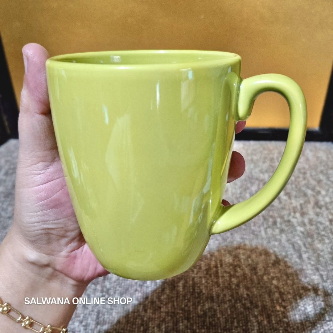 CORELLE COORDINATES STONEWARE MUG 350ML • JAPAN SURPLUS (Category: Coffee & Tea Tableware) located in Mabalacat. Submitted by salwanaonlineshop (Listing ID 1432892019, Image 2). Description: CORELLE COORDINATES STONEWARE MUG 350ml 👉 Avocado Green 👉 Microwavable 👉 Like New 👉Discounted price when you apply discount vouchers on S.ho.pe.e/L.az.ad.a 🛒 Follow us on S.H.O.P.E.E and L.A.Z.A.D.A at SALWANA ONLINE SHOP for more rare, vintage, collecti