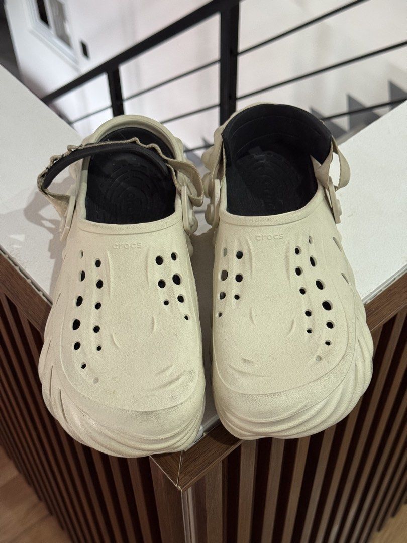 Crocs Echo Clog (Category: Sneakers) located in Sablan. Submitted by bag.a.holic.bygaile.ph (Listing ID 1432874460, Image 2). Description: NEEDS CLEANING.