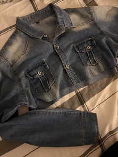 (Category: ) located in . Submitted by girlwholoveaclothes (Listing ID 1432918919, Image 1). Description: .