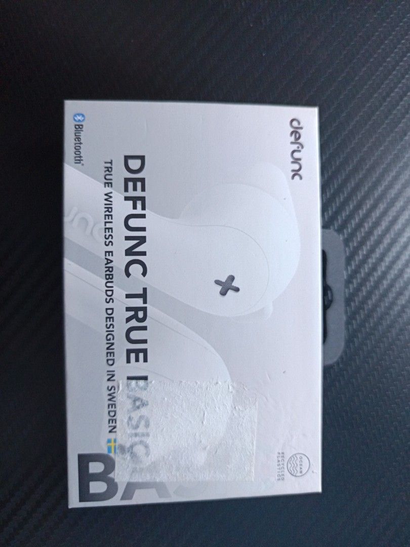 Defunc True Basic Earbuds (Category: Earphones) located in Singapore. Submitted by jerrellche71101 (Listing ID 1432940647, Image 1). Description: Defunc True Basic Wireless Earphones •Condition: [Brand new] •100% authentic Defunc product •True wireless (Bluetooth) earbuds •Clear sound quality with balanced bass •Comfortable fit for daily use •Built-in mic for calls •Comes with charging wire 👍Good for music, calls, workouts 👍Compact and easy to 