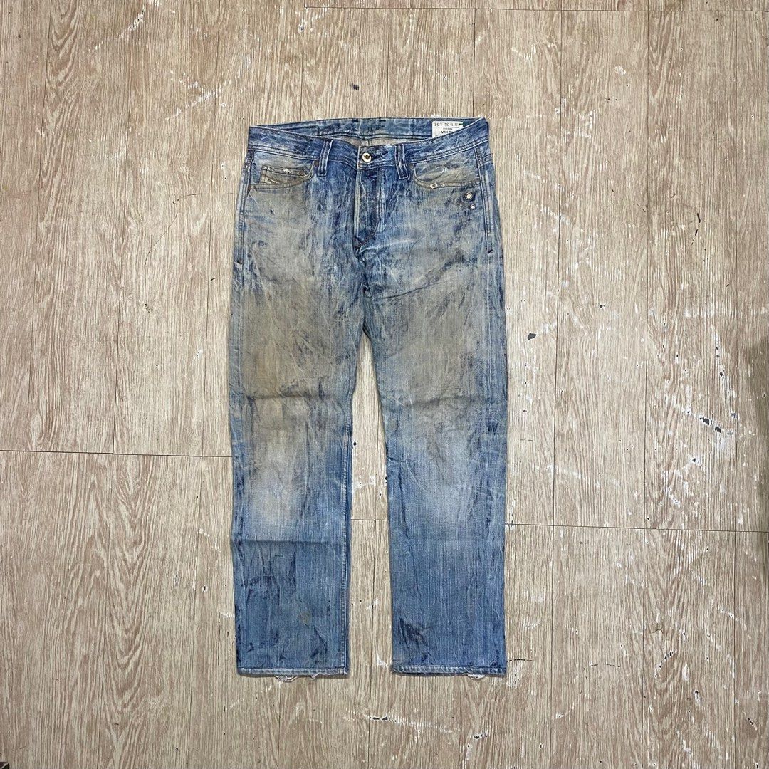 Diesel Viker Jeans - Size 31 (Category: Jeans) located in Cebu City. Submitted by 0pong (Listing ID 1432832153, Image 1). Description: - Authentic Diesel Viker Jeans - Size: 31 waist 32 length (Open leg 7.5) - Distressed wash - No issue - Made in Italy - Button fly closure - Includes Diesel Industry leather patch and Viker tag - Faded blue color with wear and tear details - Cebu city +Sf.