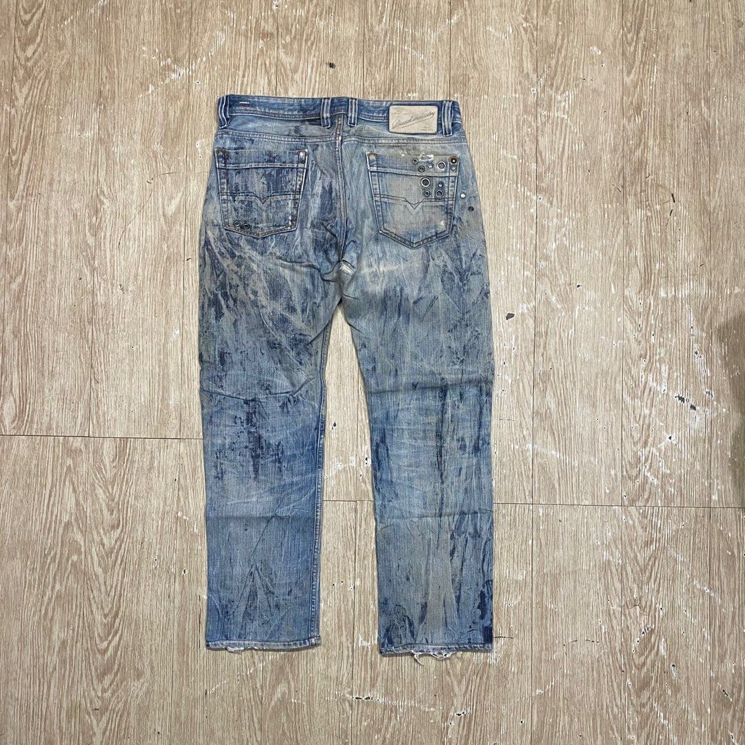 Diesel Viker Jeans - Size 31 (Category: Jeans) located in Cebu City. Submitted by 0pong (Listing ID 1432832153, Image 2). Description: - Authentic Diesel Viker Jeans - Size: 31 waist 32 length (Open leg 7.5) - Distressed wash - No issue - Made in Italy - Button fly closure - Includes Diesel Industry leather patch and Viker tag - Faded blue color with wear and tear details - Cebu city +Sf.