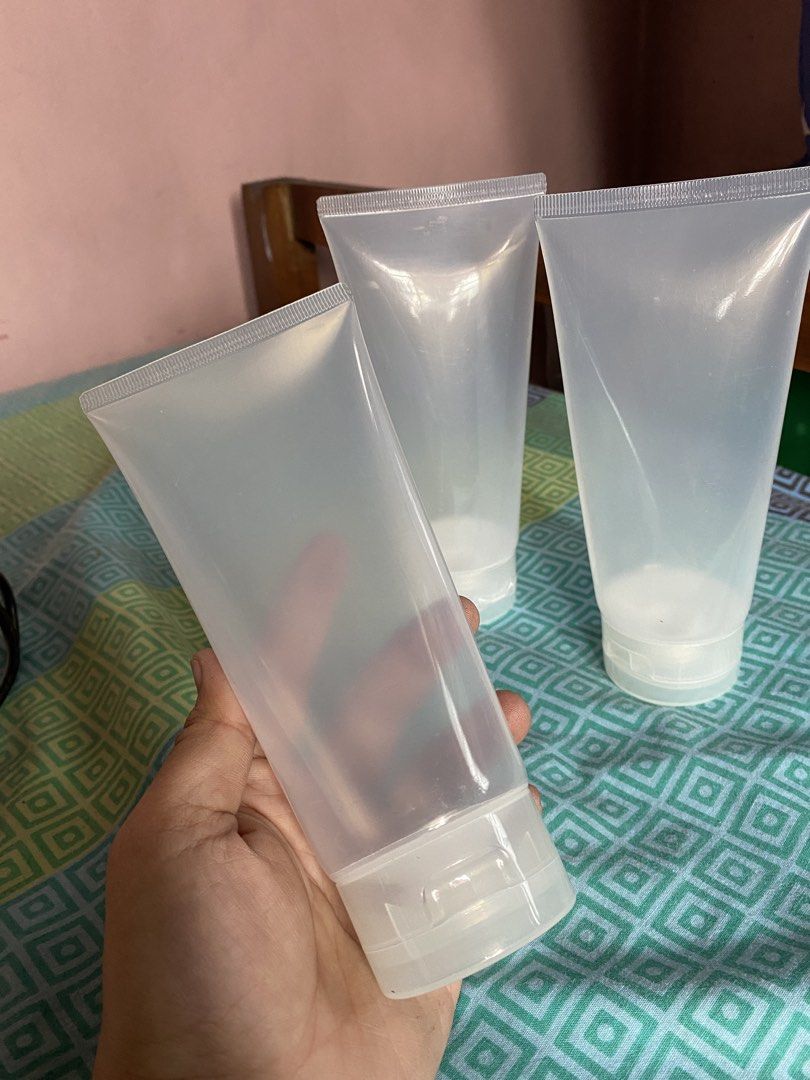 Clear Squeeze Plastic tube bottles 200 ml (Category: Breastfeeding & Bottle Feeding) located in Valenzuela. Submitted by marierenne (Listing ID 1432815293, Image 2). Description: clear squeeze tube bottles 3pc ₱20 each bottle Empty, transparent plastic tubes Flip-top cap for easy dispensing Perfect for travel or small amounts Ideal for creams, lotions, and personal care products Clean and ready to fill.