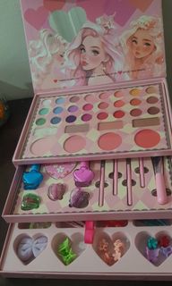 (Category: ) located in . Submitted by cheekycornershop (Listing ID 1432954410, Image 1). Description: .