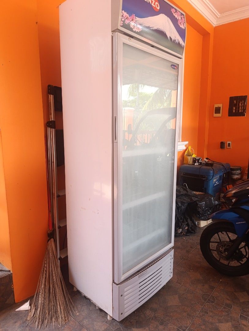 Fujidenzo Commercial Refrigerator (Category: Refrigerators and Freezers) located in Manila. Submitted by delatorrek63931 (Listing ID 1432922775, Image 3). Description: - Fujidenzo commercial refrigerator - Glass door for easy viewing - Multiple shelves for storage - White exterior - Bottom vent - Brand logo visible - In good working condition.