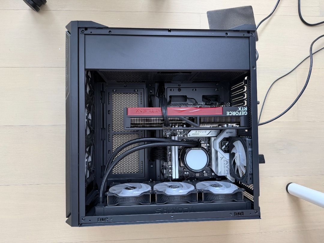 Gaming desktop436885250198753285