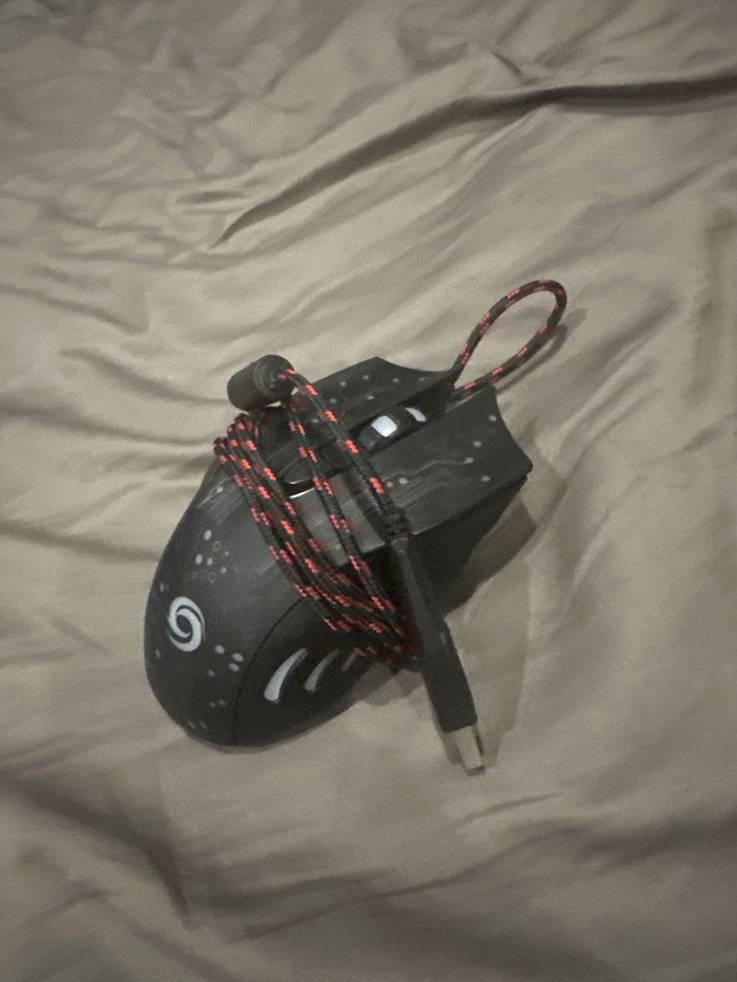 Gaming Mouse - Black with Red Cable444567470013173761