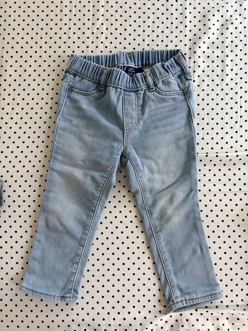 Gap Denim Baby Jeans 2 Years (Category: Babies & Kids Fashion) located in Las Pinas. Submitted by ramech0105 (Listing ID 1432897228, Image 1). Description: - Light blue Gap denim jeans for baby - Size: 2 years - Features: - Elastic waistband - Two front pockets - Two back pockets - Style: Stretch jegging ankle Flaw: last picture.