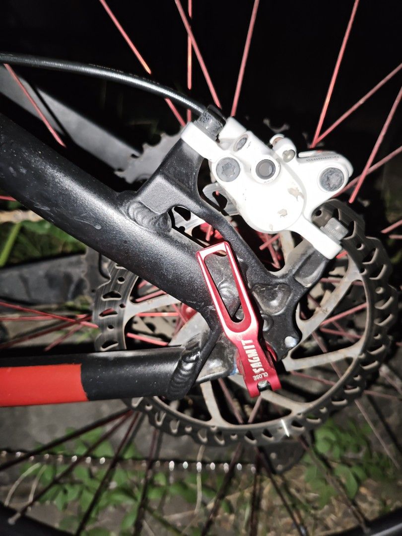 Giant Mountain Bike - UPGRADED (Category: Bicycles) located in Pasay City. Submitted by mitsy42795 (Listing ID 1432940729, Image 3). Description: FIXED PRICE FIXED PRICE Upgraded Giant MTB (Small/27.5er) - Mosso Rigid Fork & Sagmit Parts Quick Specs: Frame: Giant Aluminum (Size S) – Lightweight Fork: Mosso Rigid Fork (M series) – Alluminum Alloy Drivetrain: 1x setup with CLAW Hollowtech Crankset Rear Derailleur: SAGMIT Edison S12 Brakes: Shimano 
