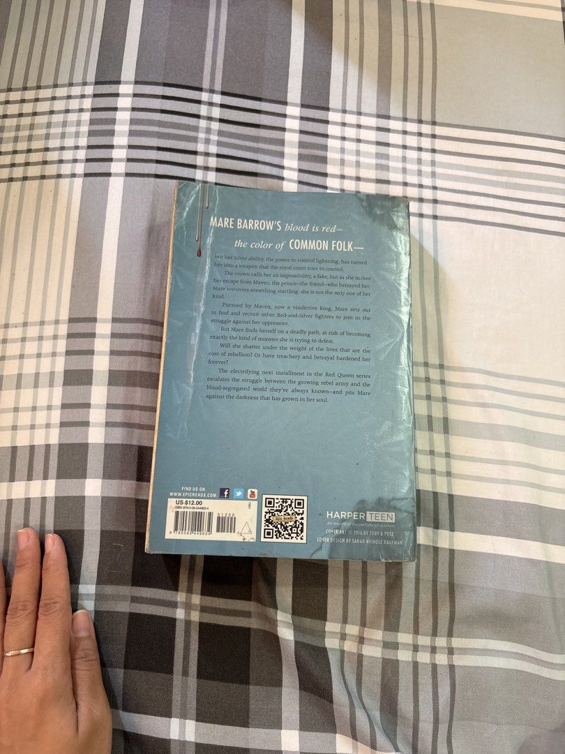 GLASS SWORD by Victoria Aveyard (Category: Storybooks) located in Legazpi City. Submitted by risureads (Listing ID 1432822632, Image 3). Description: RFS: Decluttering books I’ve outgrown this series too. MOP: Gcash/ Bank Transfer (BDO; Maribank).