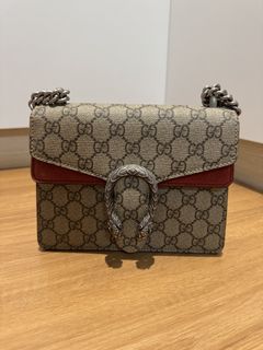 (Category: ) located in . Submitted by shoppingdiva (Listing ID 1432941000, Image 1). Description: .