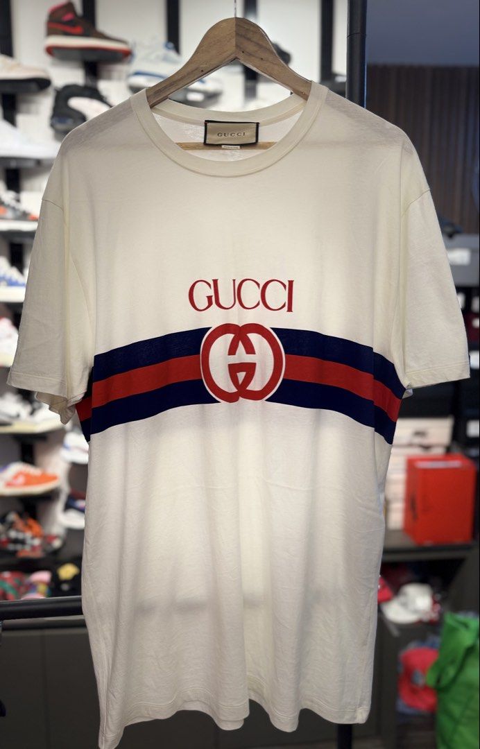 Gucci GG Interlocking Mens Cotton Shirt (Category: Tshirts & Polo Shirts ) located in Pasay City. Submitted by fritz_kickz_2012 (Listing ID 1432817954, Image 1). Description: G*CCI GG Interlocking Mens Cotton Shirt size: XLarge Dimes 33 x 24 used once only good as new condition Sell for 16,500 only SRP Retail 38k Pm for Inquiries Thanks ➡️➡️➡️ Fritz Kickz 👟.