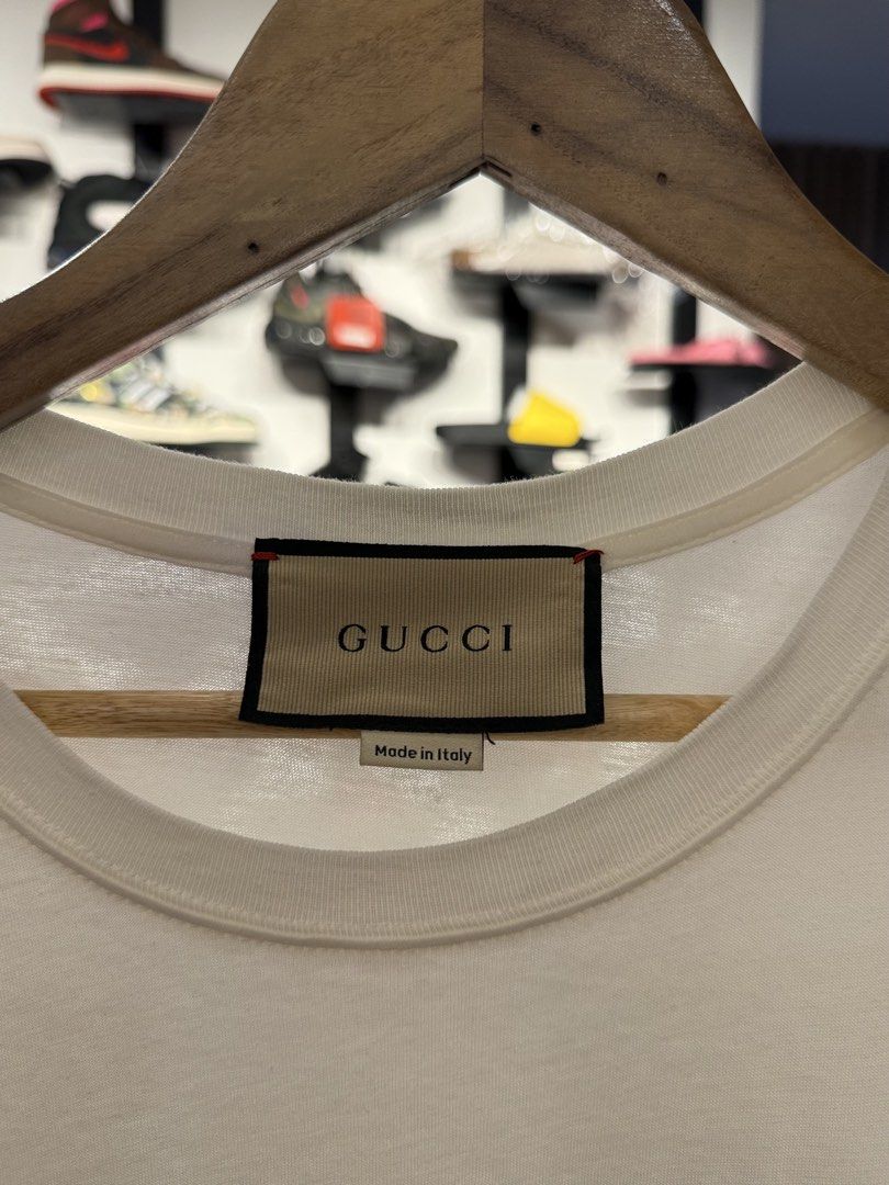Gucci GG Interlocking Mens Cotton Shirt (Category: Tshirts & Polo Shirts ) located in Pasay City. Submitted by fritz_kickz_2012 (Listing ID 1432817954, Image 3). Description: G*CCI GG Interlocking Mens Cotton Shirt size: XLarge Dimes 33 x 24 used once only good as new condition Sell for 16,500 only SRP Retail 38k Pm for Inquiries Thanks ➡️➡️➡️ Fritz Kickz 👟.