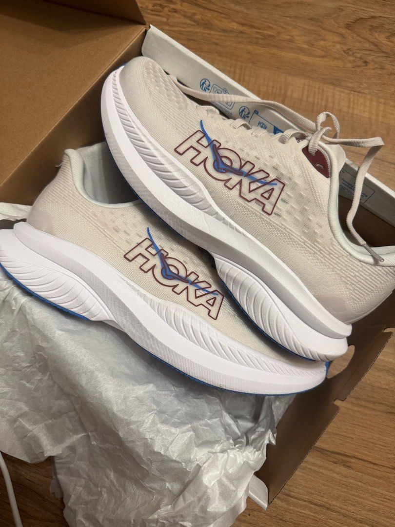 Hoka Mach 6 Running Shoes (Category: Sneakers) located in Makati City. Submitted by danandy12 (Listing ID 1432844666, Image 2). Description: - Hoka Mach 6 running shoes - UK 6.5 - Includes original box and paper bag - Worn once just for reference photo - Purchased in Hoka in SM Aura - BRAND NEW. ZERO FLAWS.