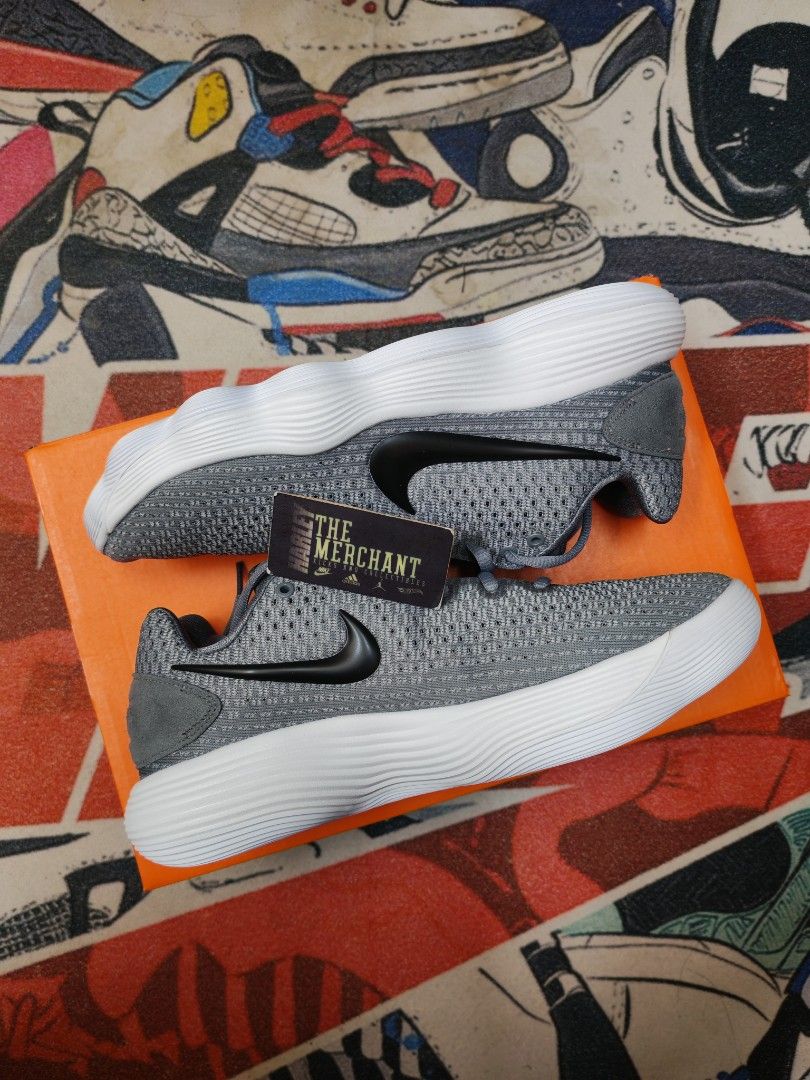 Hyperdunk Low 2017 Wolf Grey (Category: Sneakers) located in Marikina City. Submitted by tm_harley (Listing ID 1432913804, Image 3). Description: 🚨Hyperdunk Low 2017 Wolf Grey Size 8.5 / 9 / 9.5 / 10 / 10.5 Men's ✅3,595 pesos only!! ❌7,395 SRP Send a DM for inquiries 📩 FB: Harley Villa FB Page: The Merchant - Kicks and Collectibles 📌Marikina City Location.