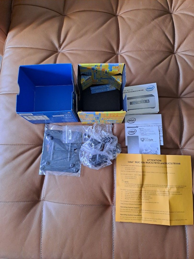 Intel NUC Kit NUC5i7RYH - Core i7436886066367703049