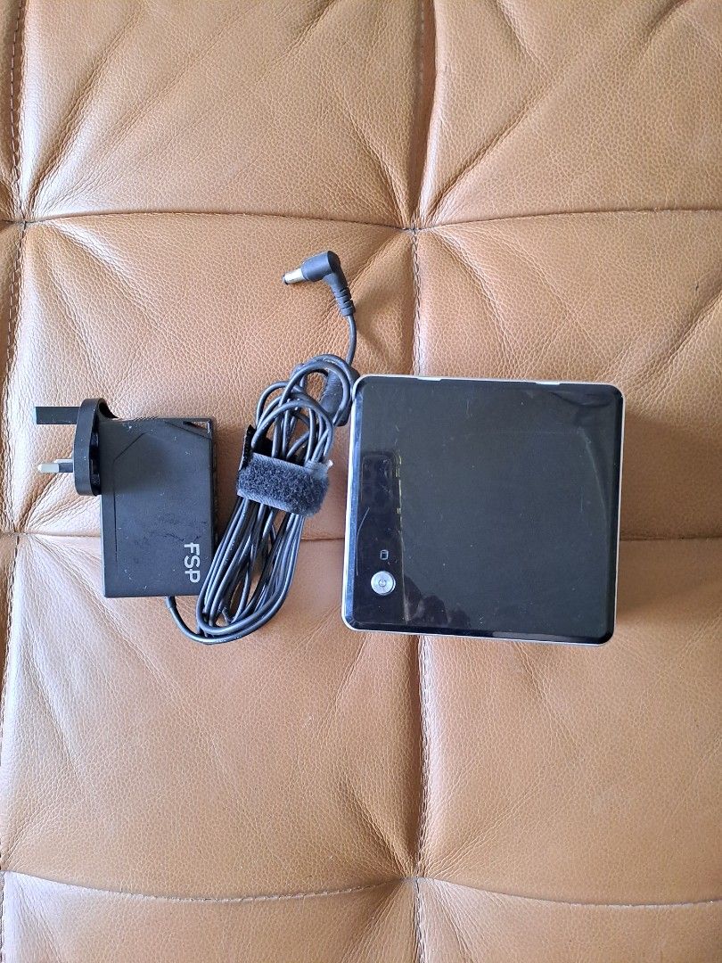 Intel NUC Kit NUC5i7RYH - Core i7436886066367703048