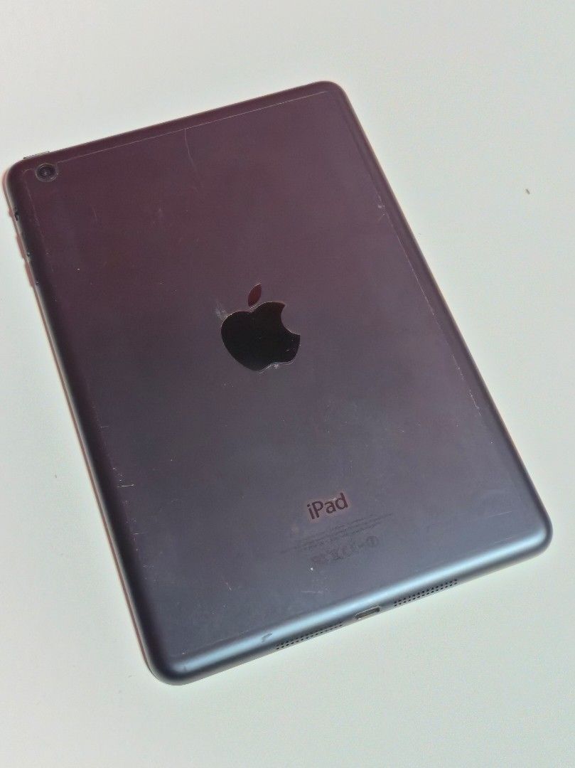 Ipad Mini 1 16gb (Category: iPad) located in Quezon City. Submitted by marianedb (Listing ID 1432887709, Image 2). Description: Apple Ipad mini 1 black .