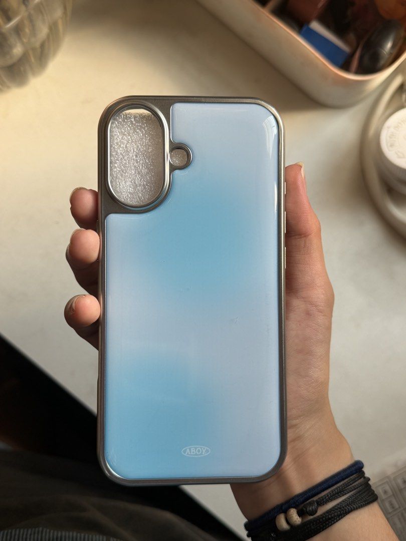 iPhone 17 case (Category: Cases & Sleeves) located in Manila. Submitted by hemera22 (Listing ID 1432888005, Image 3). Description: Never been used Rfs: wrong item Lalamove/JnT Sf shouldered by the buyer Can do meetups at LRT 2 stations.