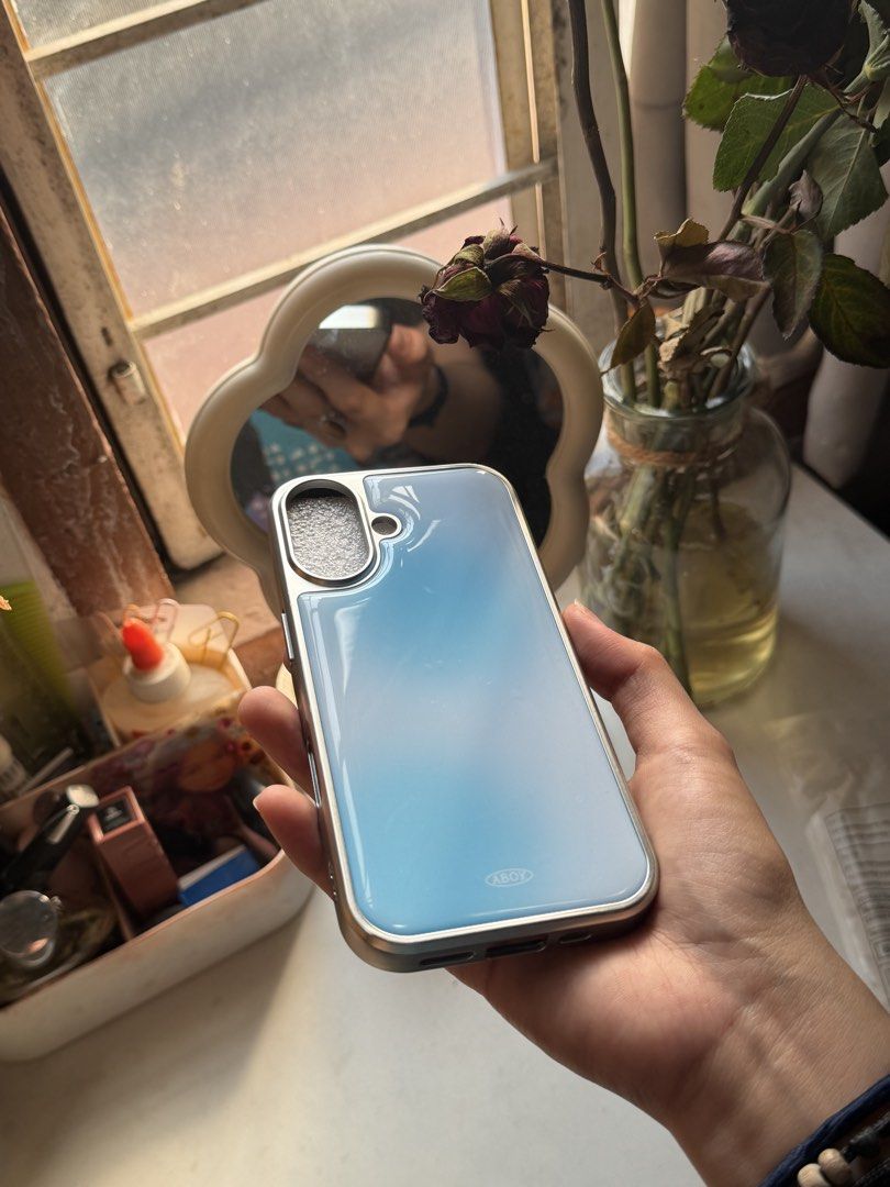 iPhone 17 case (Category: Cases & Sleeves) located in Manila. Submitted by hemera22 (Listing ID 1432888005, Image 2). Description: Never been used Rfs: wrong item Lalamove/JnT Sf shouldered by the buyer Can do meetups at LRT 2 stations.