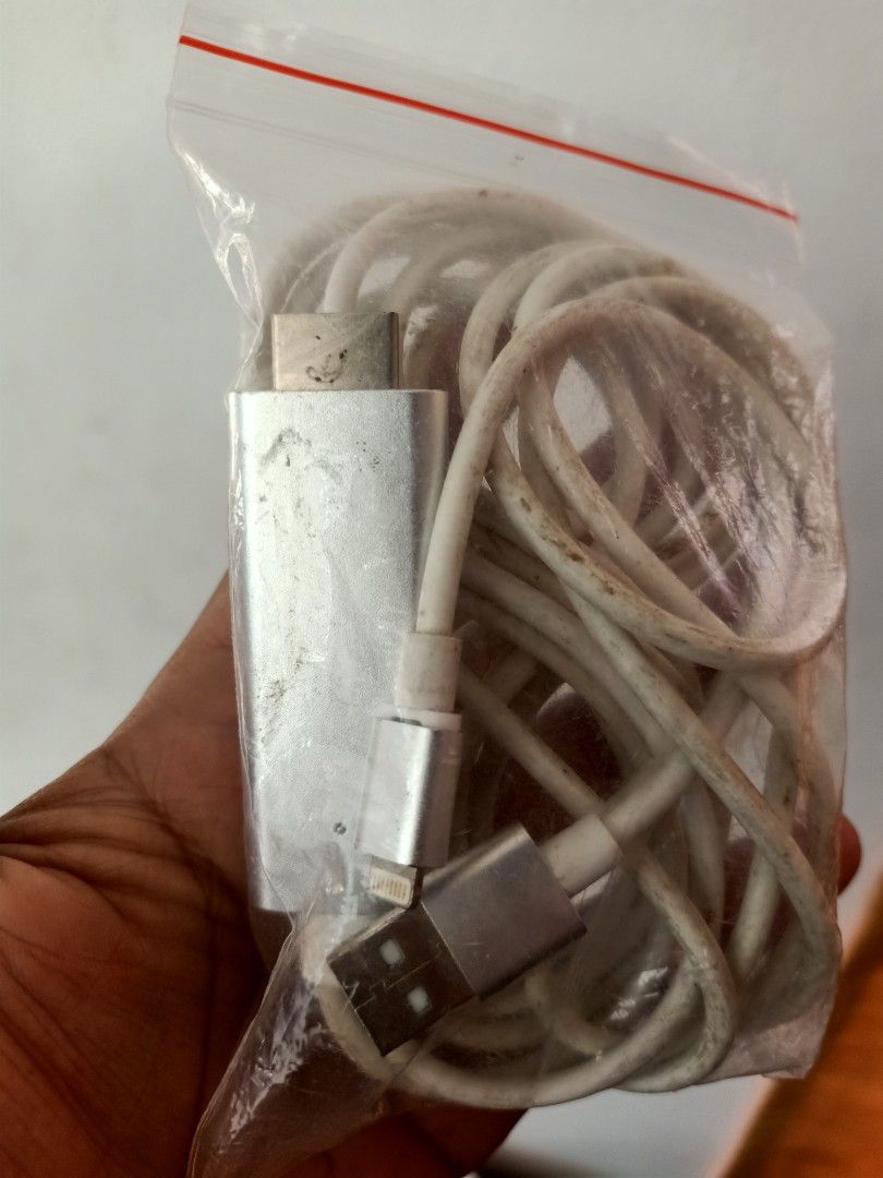 Iphone lightning USB to hdmi TV cable (Category: Chargers & Cables) located in Las Pinas. Submitted by the_recycle_shop (Listing ID 1432844396, Image 1). Description: .