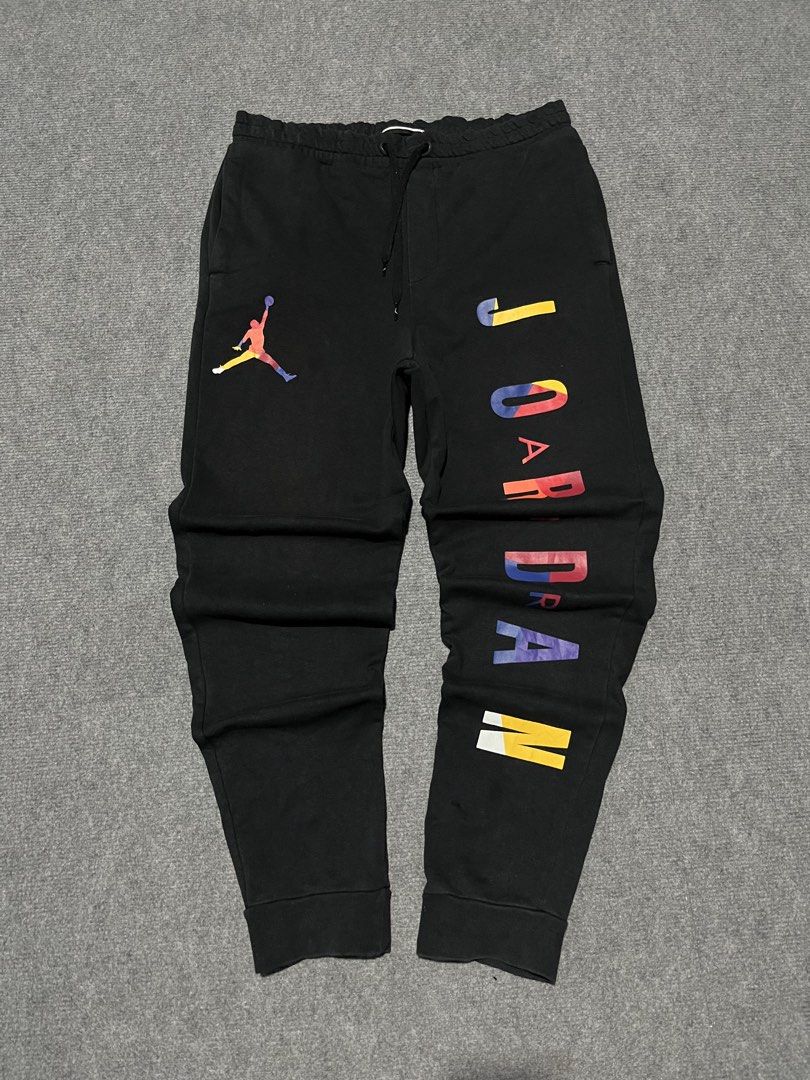 Jordan script pants (Category: Joggers) located in Manila. Submitted by ketchidrip.ph (Listing ID 1432955478, Image 2). Description: Jordan Good Condition Size: XL on tag Dimes: 34x38x41 CR: 9/10 issue repair pinhole sa hem (last pic) 650 + sf.