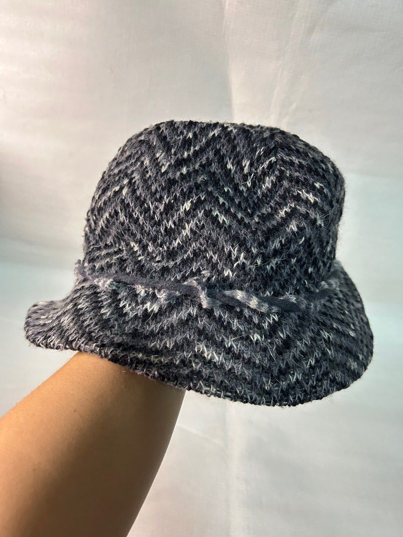 Kangol Wool Blend Bucket Hat (Category: Hats & Beanies) located in Quezon City. Submitted by jjsurplus_23 (Listing ID 1432794313, Image 3). Description: 55cm Made in England.