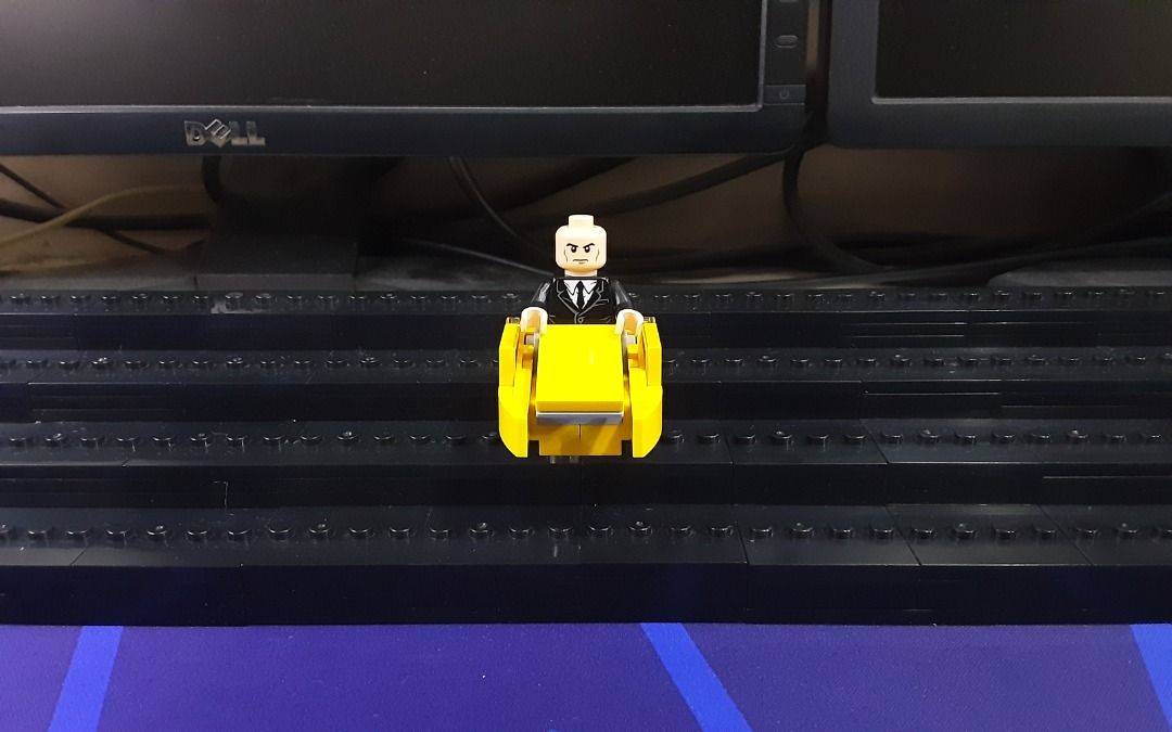 LEGO X-Men Professor-X Minifig Set (Category: Lego & Building Sets) located in Quezon City. Submitted by bobbyrey2 (Listing ID 1432999872, Image 1). Description: LEGO X-Men Professor-X Minifig Set Set includes 1 Minifig and 1 Hoverchair build. PLEASE READ CAREFULLY! PAKIBASA PO MUNA NANG MABUTI! All original LEGO. In like-new condition. On display in covered case, or in storage only. Hindi nilaro kahit kelan ng bata or matanda. Pre-loved, from pe
