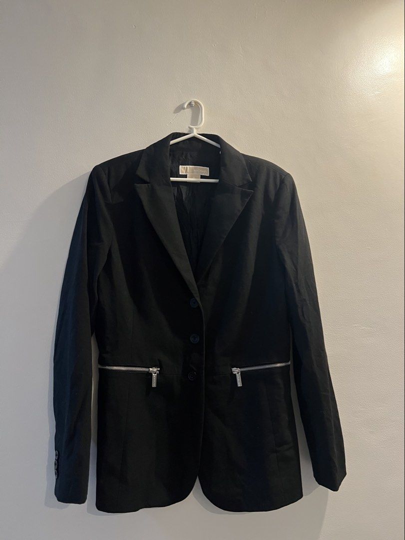 Michael Kors Black Blazer(free if you buy the CK blazer) (Category: Coats, Jackets and Outerwear) located in Makati City. Submitted by fourthwolf (Listing ID 1432988145, Image 1). Description: - not ukay - slightly negotiable.