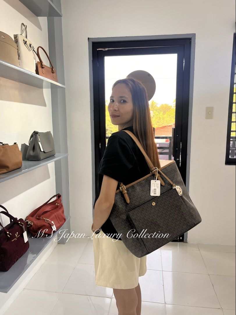 MK Jet set Small Logo Tote Bag (Category: Luxury Bags & Wallets) located in Iloilo. Submitted by msjluxury (Listing ID 1432876154, Image 1). Description: • 9.5/10 condition • Japan source, auth 💯 • Open for layaway up to 4 months with 15% dp • Blue App: M's Japan Luxury Collection • DM us for faster transaction.