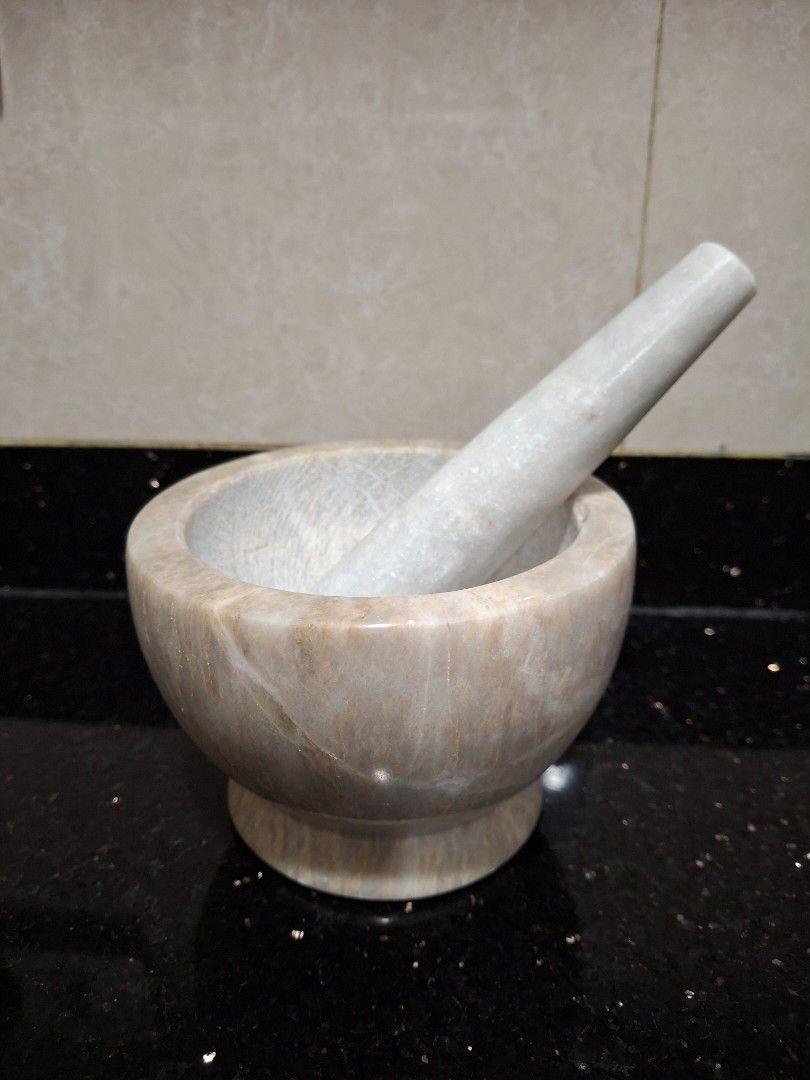 Mortar and Pestle Set Marble (Category: Cookware & Accessories) located in Quezon City. Submitted by olx.jodi (Listing ID 1432933238, Image 1). Description: .