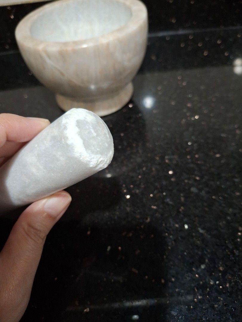 Mortar and Pestle Set Marble (Category: Cookware & Accessories) located in Quezon City. Submitted by olx.jodi (Listing ID 1432933238, Image 3). Description: .