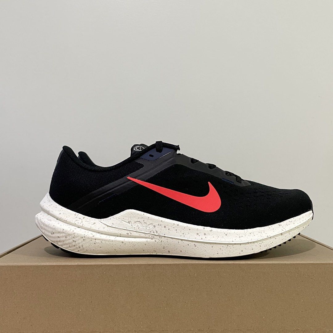 Nike Air Winflo Shoes Men (Category: Sneakers) located in Makati City. Submitted by jer1725 (Listing ID 1432962266, Image 3). Description: Nike Air Winflo 10 Shoes Men Brand New 100% Legit / Original Black / Crimson colorway Available size: 9 US Men •Delivery Metro Manila: Lalamove / Grab Nationwide: J&T •Meetup Glorietta / SM Makati / MRT Ayala Waltermart Makati.