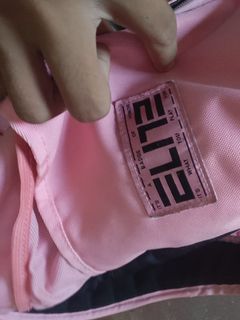 (Category: ) located in . Submitted by tanbuysellthrift (Listing ID 1432847180, Image 1). Description: .