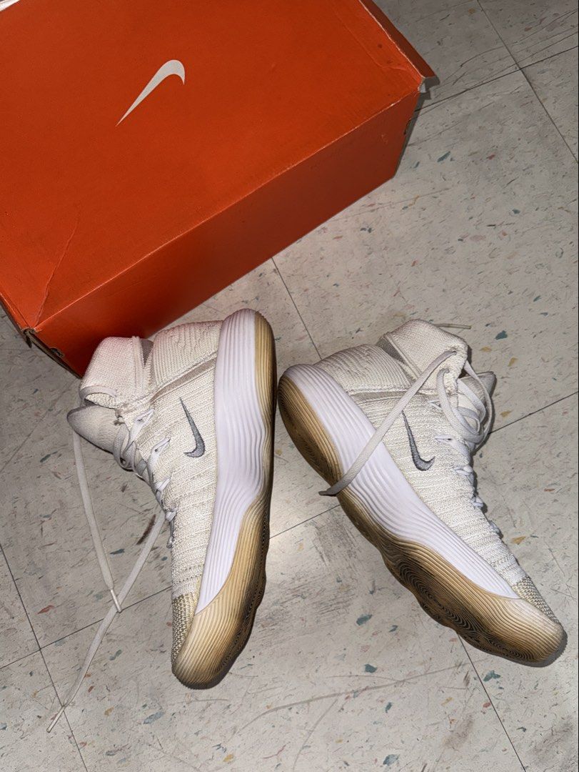 Nike Hyperdunk 2017 Flyknit Basketball Shoes (Category: Sneakers) located in Quezon City. Submitted by hannahdyto (Listing ID 1432823072, Image 3). Description: Bought for P6,000 Used less than 20 times - Nike Hyperdunk 2017 Flyknit - White colorway - US size 7.5 - Includes original box - Signs of wear on soles and uppers - Box shows wear and tear - Made in Vietnam.