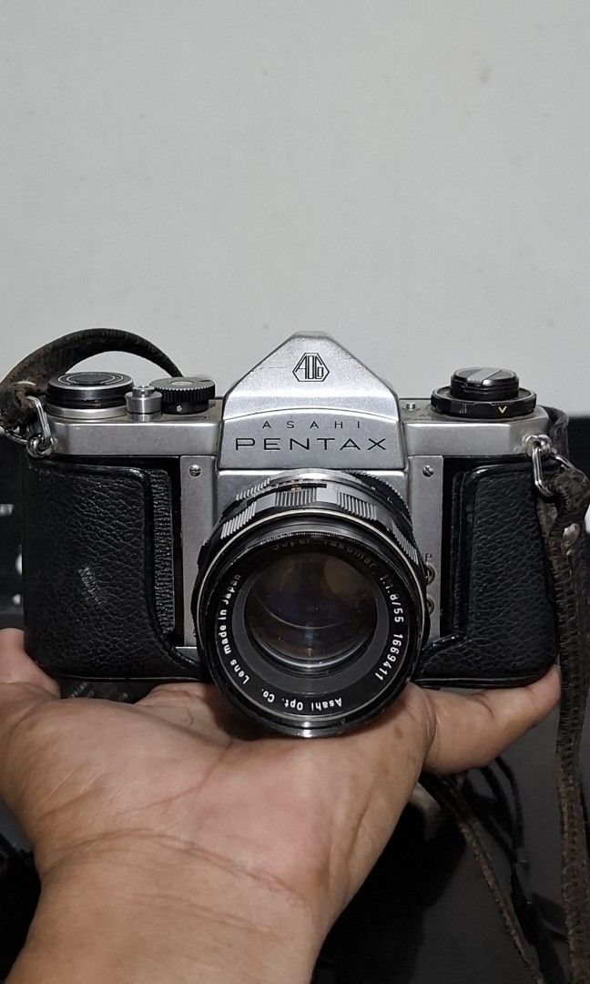PENTAX ASAHI VINTAGE CAMERA (Category: Cameras) located in Antipolo. Submitted by goldentiger-ac44 (Listing ID 1432824510, Image 1). Description: PENTAX ASAHI VINTAGE CAMERA AS IS WHERE IS NOT TESTED IF WORKING PRICE 2500 ANTIPOLO CITY LOCATION.