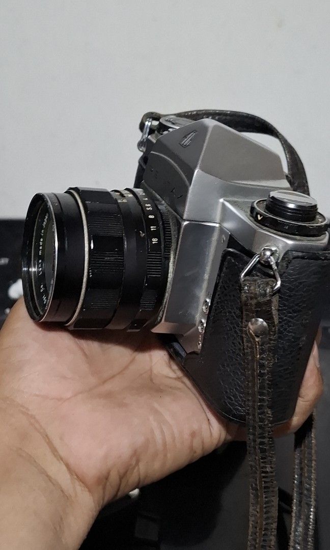 PENTAX ASAHI VINTAGE CAMERA (Category: Cameras) located in Antipolo. Submitted by goldentiger-ac44 (Listing ID 1432824510, Image 3). Description: PENTAX ASAHI VINTAGE CAMERA AS IS WHERE IS NOT TESTED IF WORKING PRICE 2500 ANTIPOLO CITY LOCATION.