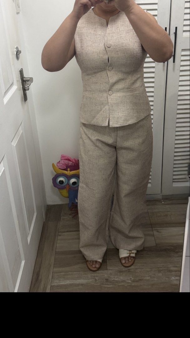 Premium Linen Vest and Pants Set (Category: Sets or Coordinates) located in Mandaluyong City. Submitted by czaristore (Listing ID 1429311727, Image 2). Description: .