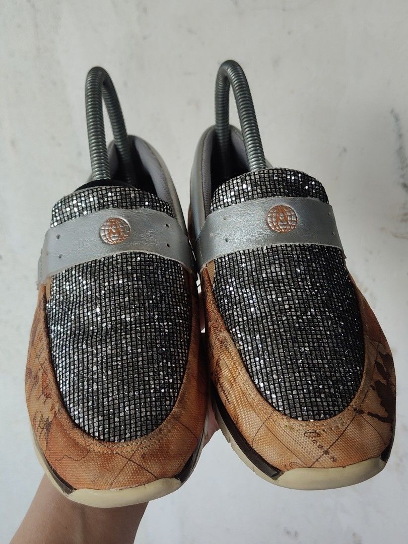 Prima Classe Map Print Slip-on Shoes (Category: Heels) located in Kabankalan. Submitted by stylesavy (Listing ID 1432922119, Image 2). Description: - Prima Classe slip-on shoes - Unique map print design -size: US 6M5, EURO 37.5 - Silver strap detail - Sparkly black fabric on toe - White sole - Made in Korea - Authentic Prima Classe label inside.