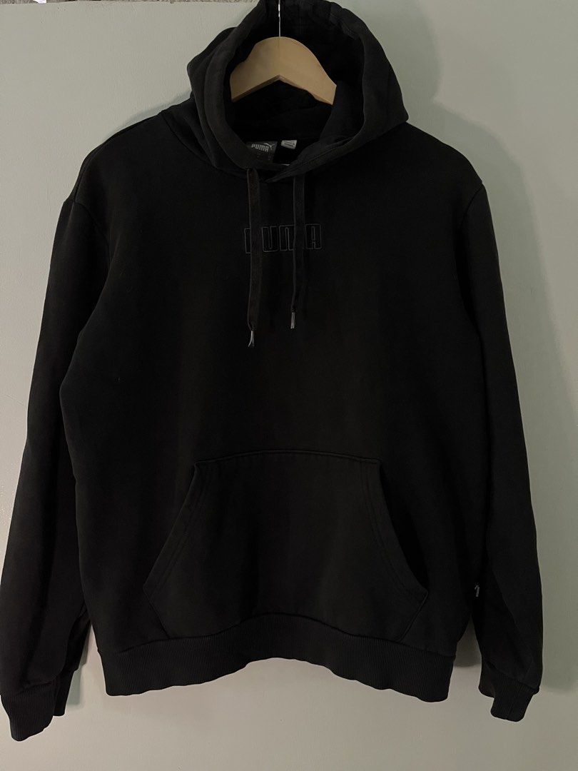 Puma Black Hoodie (Embroidered) (Category: Hoodies) located in Dasmarinas. Submitted by kai2728 (Listing ID 1432910241, Image 1). Description: Logo Embroidered Condition: 10/10 Color: Black (slightly different on pic due to lighting) M on tag 25” L x 23” W Sleeve: 23 inches No issue Ready to wear Shipping fee to be shouldered by the buyer Pick up, lalamove or Jnt No rush shipping, every weekends only Payment first Negotiable.